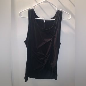 black twist-up tank